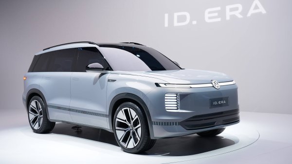 千层金 合资电动化上强度，A6L e-tron、铂智7等扎堆来袭，真不输新势力！